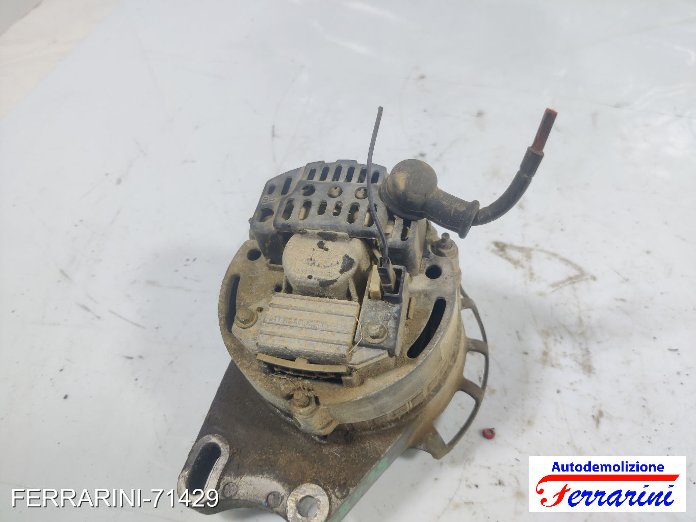Alternatore FIAT PANDA 141 900 1992-1996 46472225, 7704356, 46231650