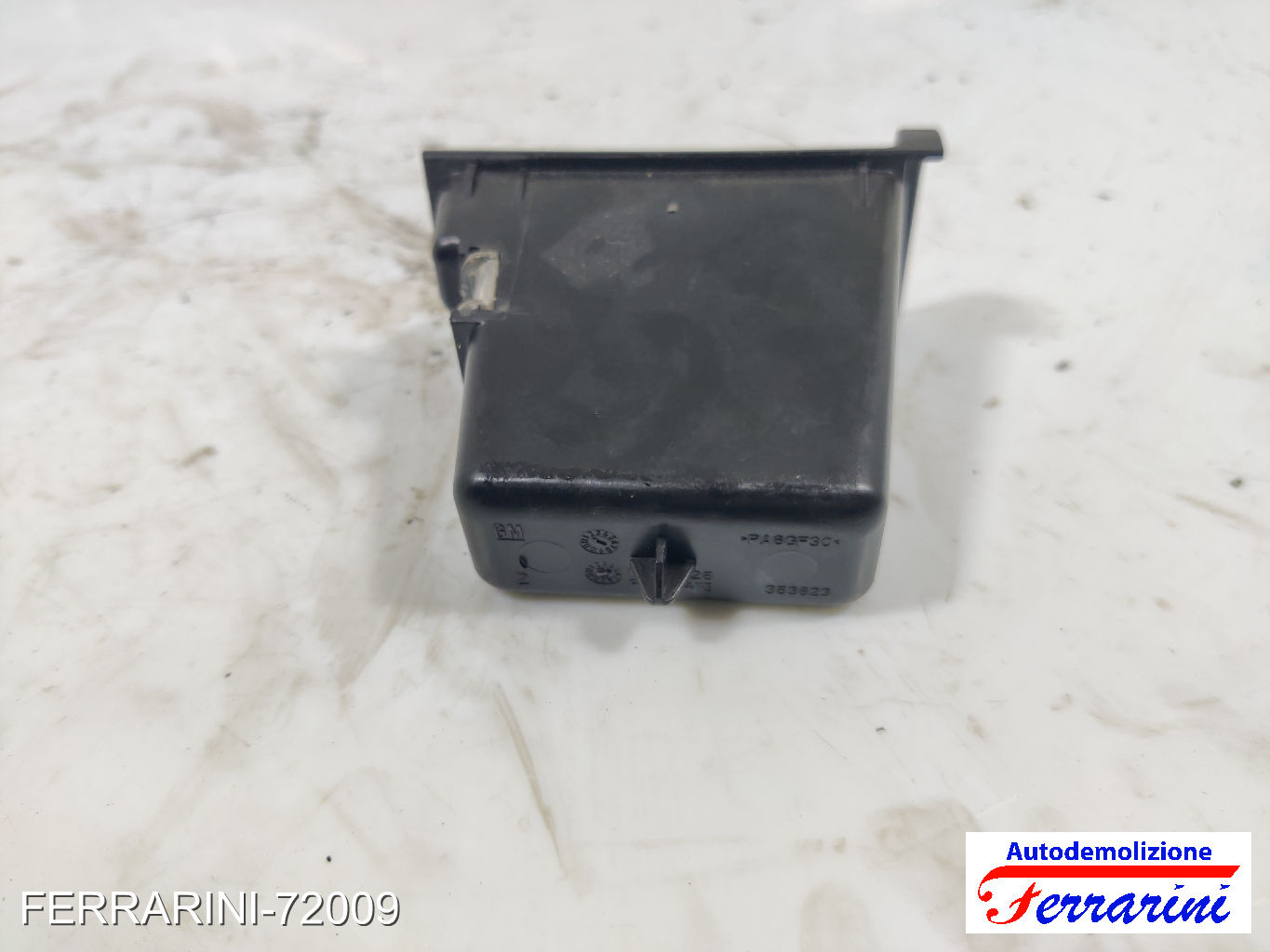 Posacenere OPEL INSIGNIA A G09 2008-2017 13241928, 1821928, 973523