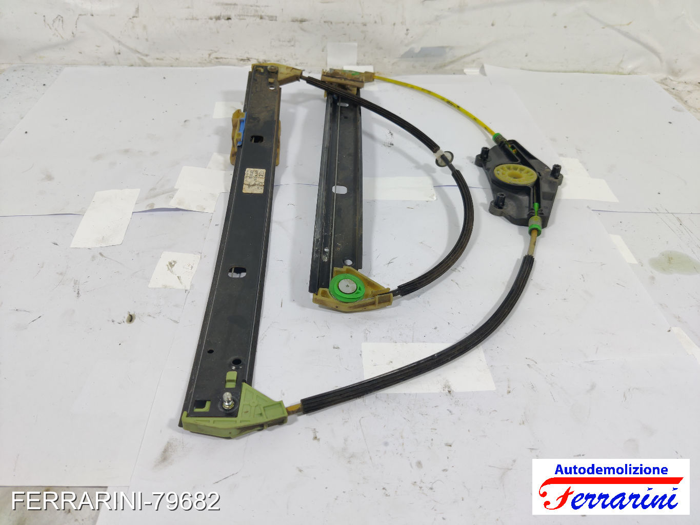 Alzavetro AUDI A4 AT 8K5 2008-2015 destro, dx, frontale, anteriore 8K0837462