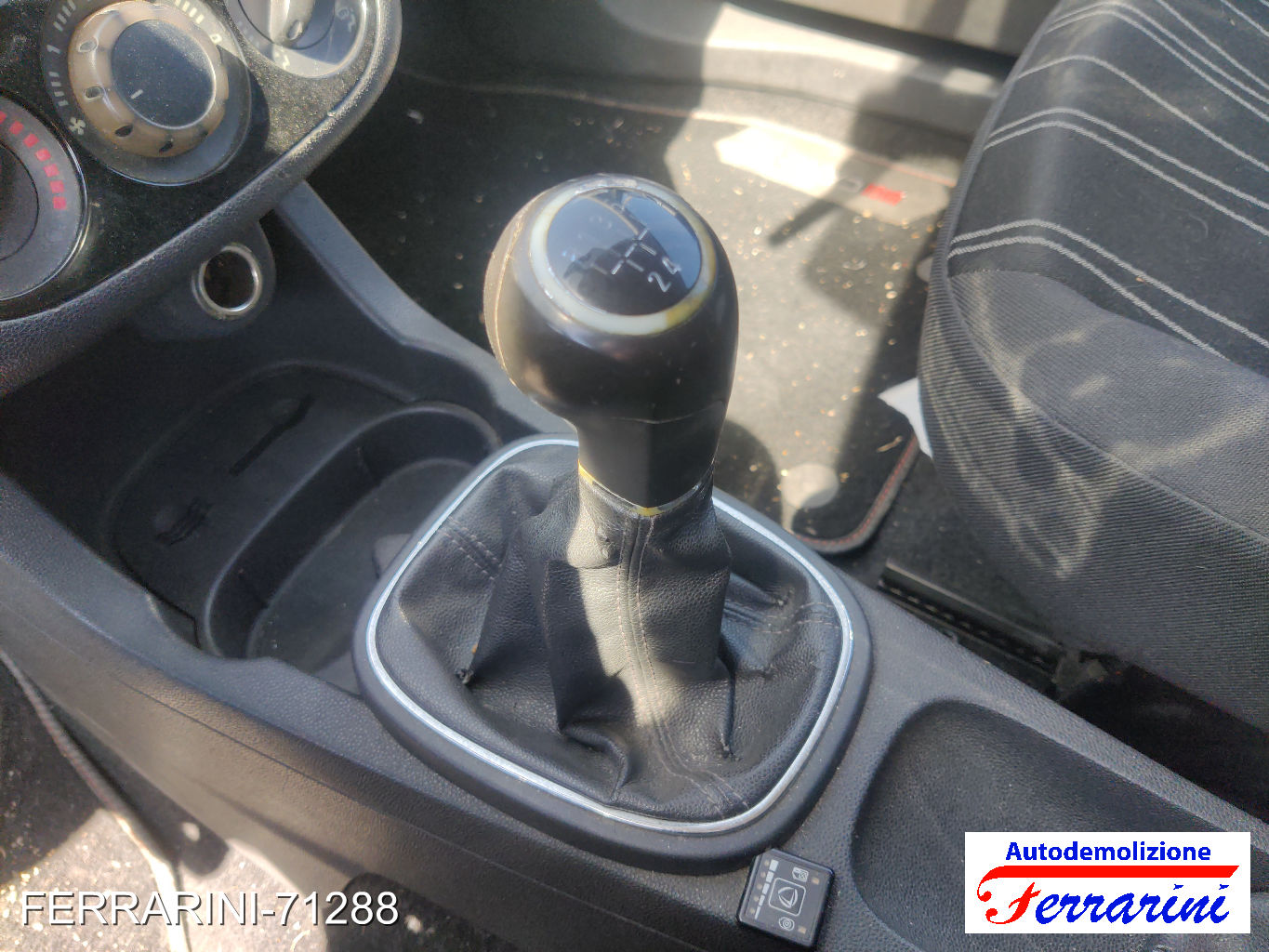 Opel Corsa D 23