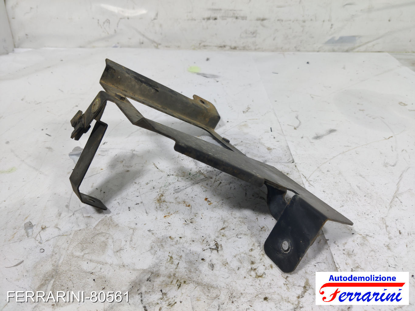 Supporto centralina motore LANCIA YPSILON 843 1.4 LPG 2010-2011 55203464