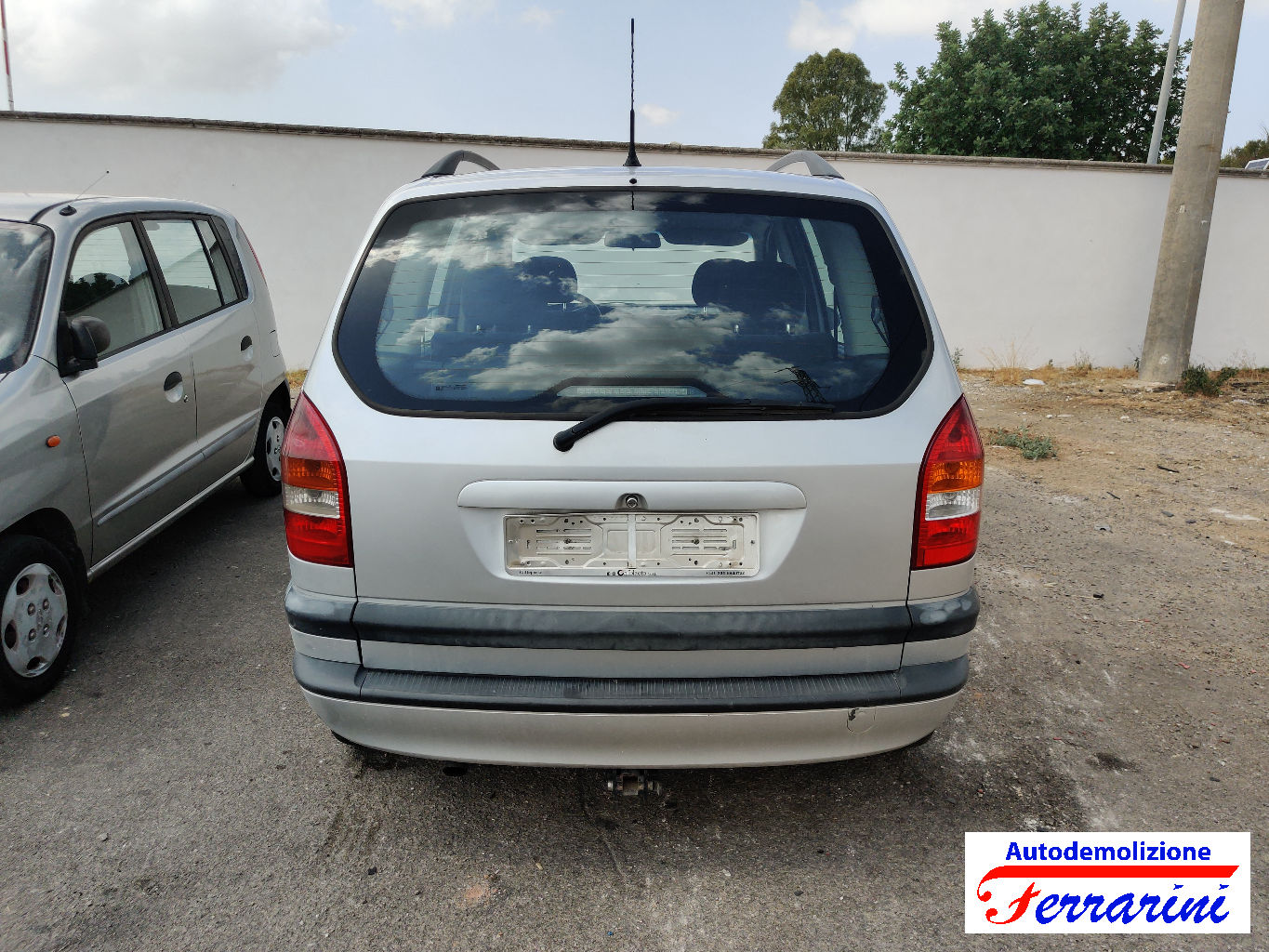 Opel Zafira A 80