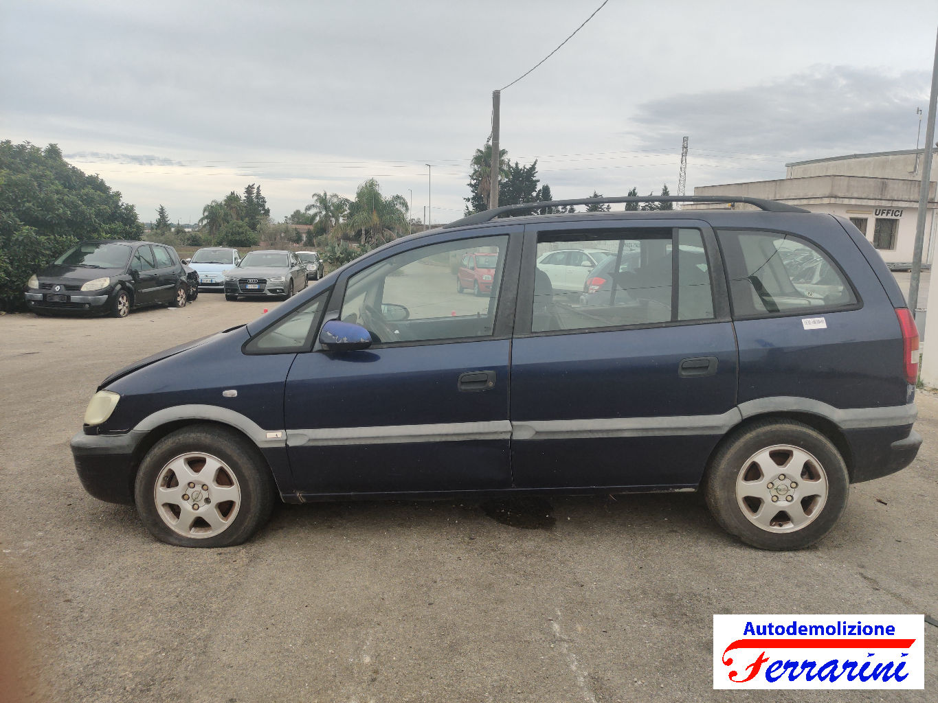 Opel Zafira A 12