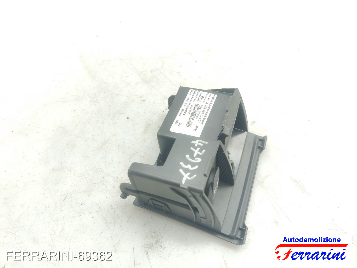 Posacenere MERCEDES CLASSE B W242, W246 2011-2014 A2466800250, 1229438C, 47937 8