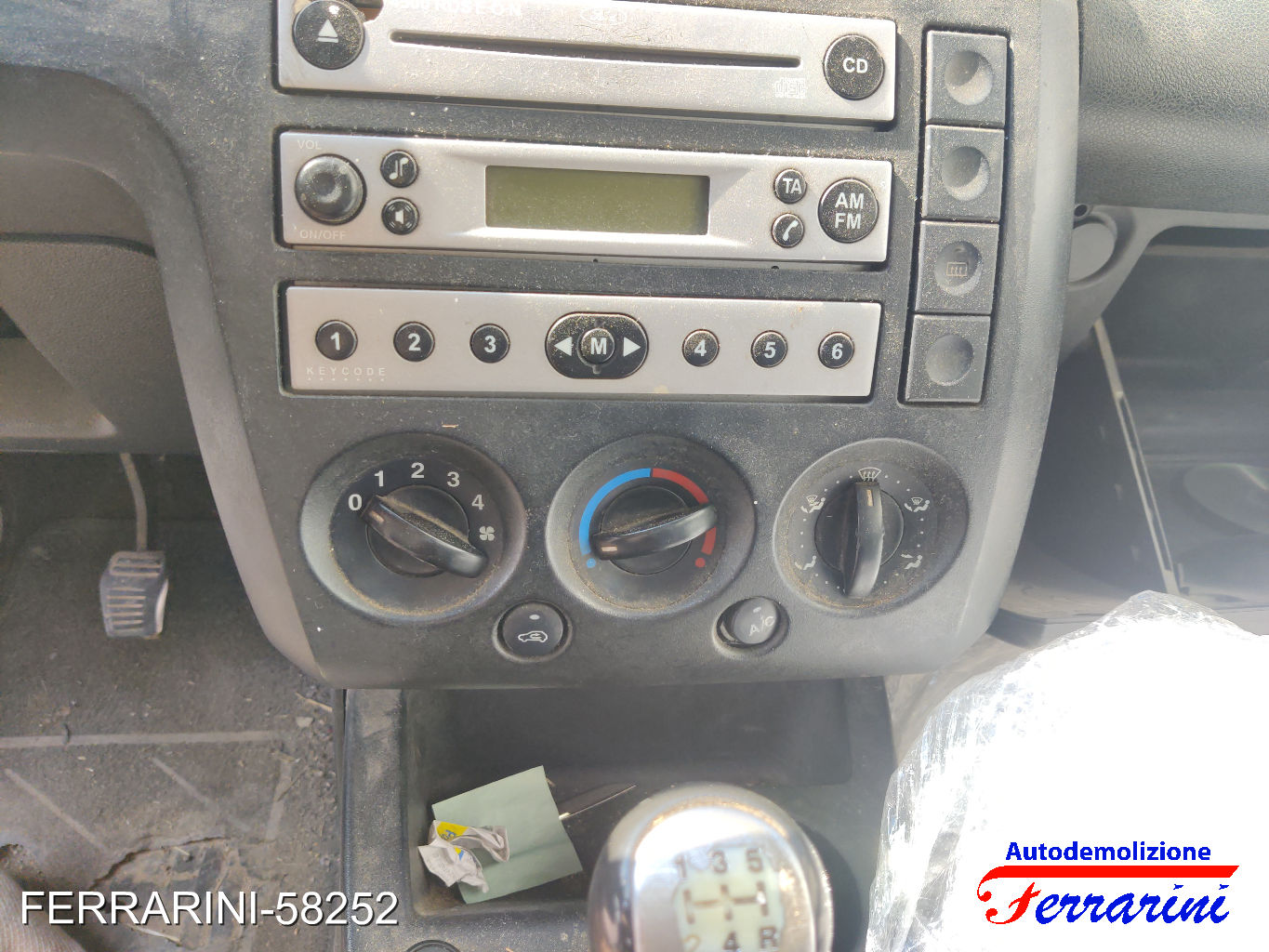 Ford Fiesta 5 JD, JH 1.4 TDCI 68CV 2001-2008