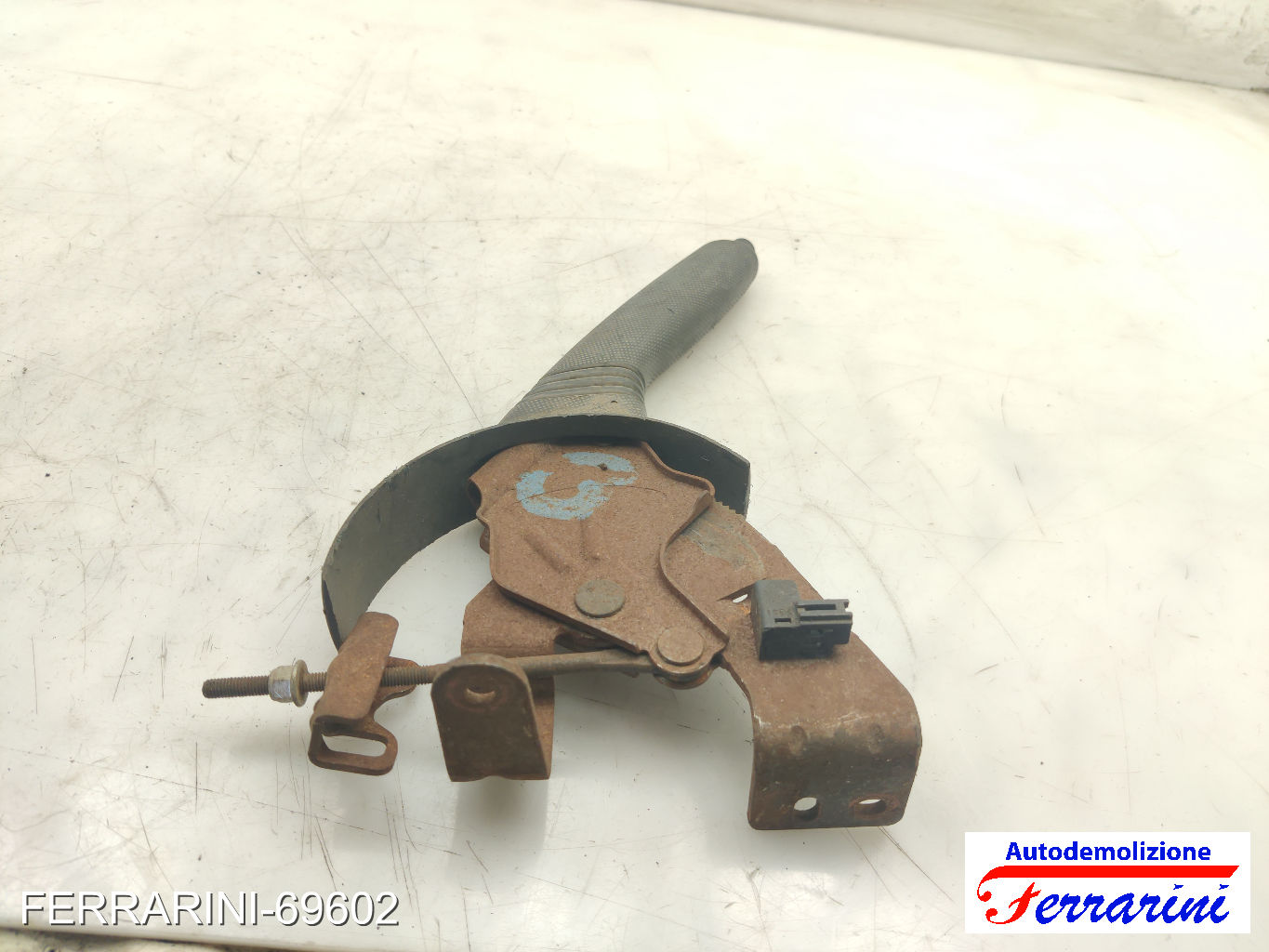 Leva Freno A Mano PEUGEOT 107 PM, PN 2005-2014 4701A0 10