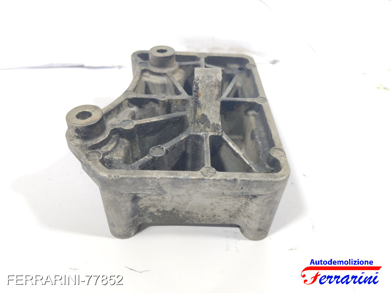 Staffa supporto compressore clima CHEVROLET SPARK M300 1.0 2010-2015 96838903