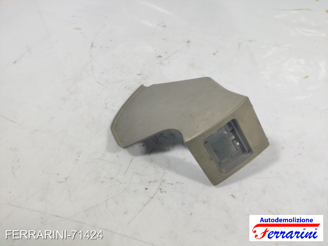 laterale plancia con foro regolatore altezza fari FIAT PANDA 141 1992-1996