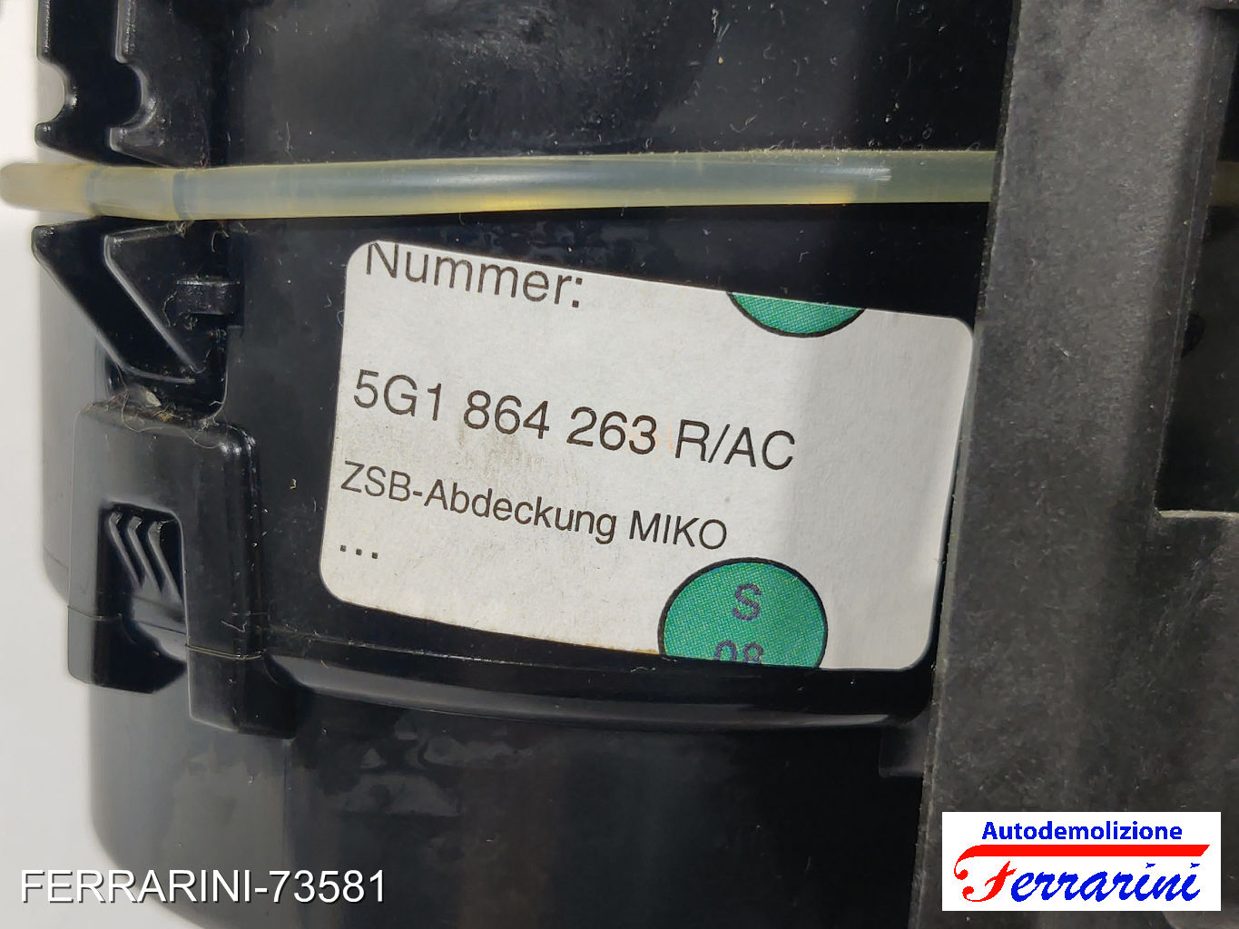 Portabicchieri VW GOLF 7 5G1, BE1, BE2, BQ1 2012-2020 5G1864263F