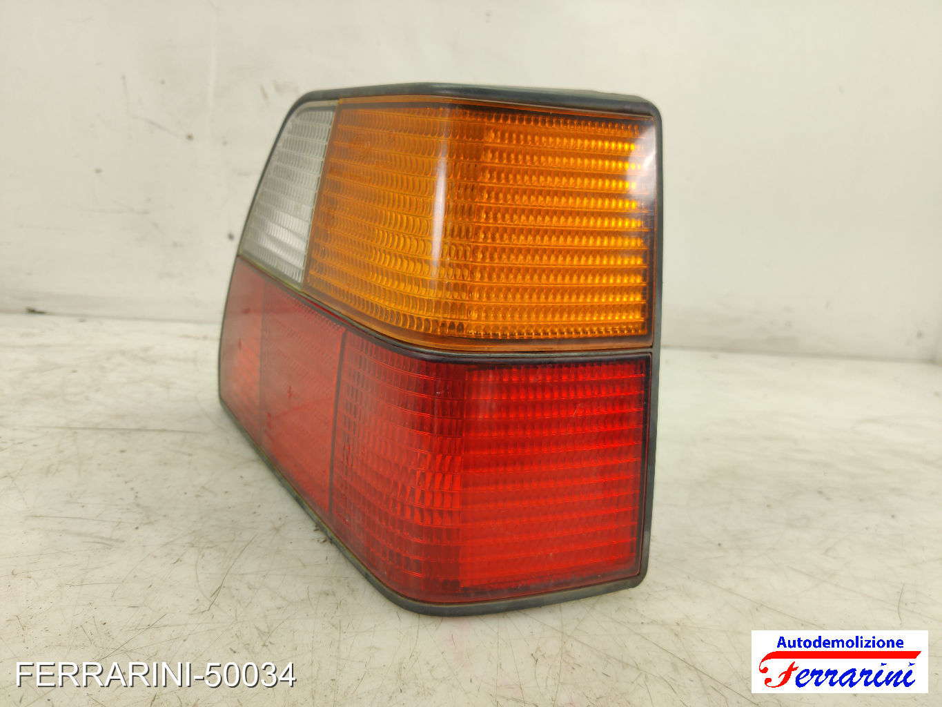 Fanalino Stop Posteriore VW GOLF 2 19E, 1G1 1983-1991 destro, dx 99463242 8