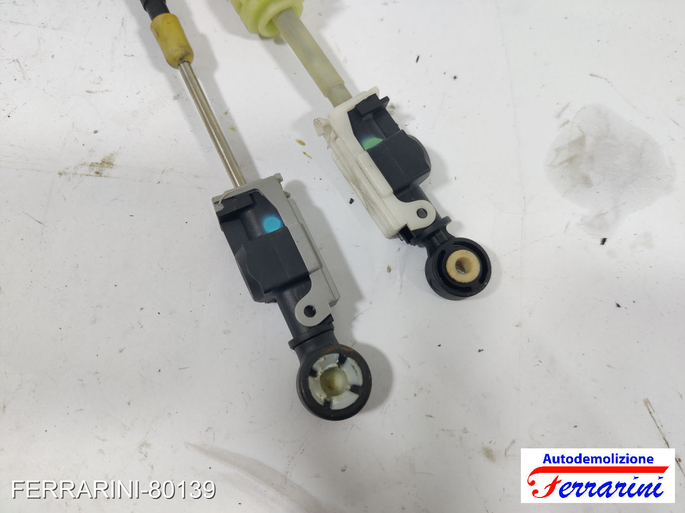 Z13DT Funi Corde Cambio OPEL AGILA A H00 1.3 CDTI 2003-2007 13105618, 4706880
