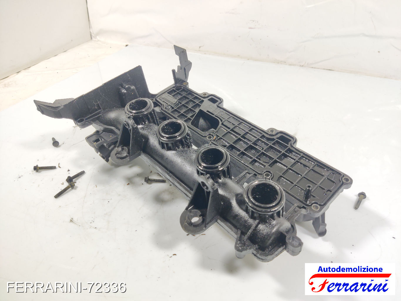F6JB Coperchio Punterie Valvole FORD FIESTA 5 JD, JH 1.4 TDCI 2001-2008 1508414