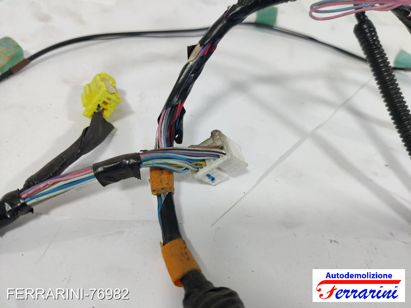 Cablaggio portiera anteriore sinistra TOYOTA IQ J1 1.0 2009-2015 8215274060