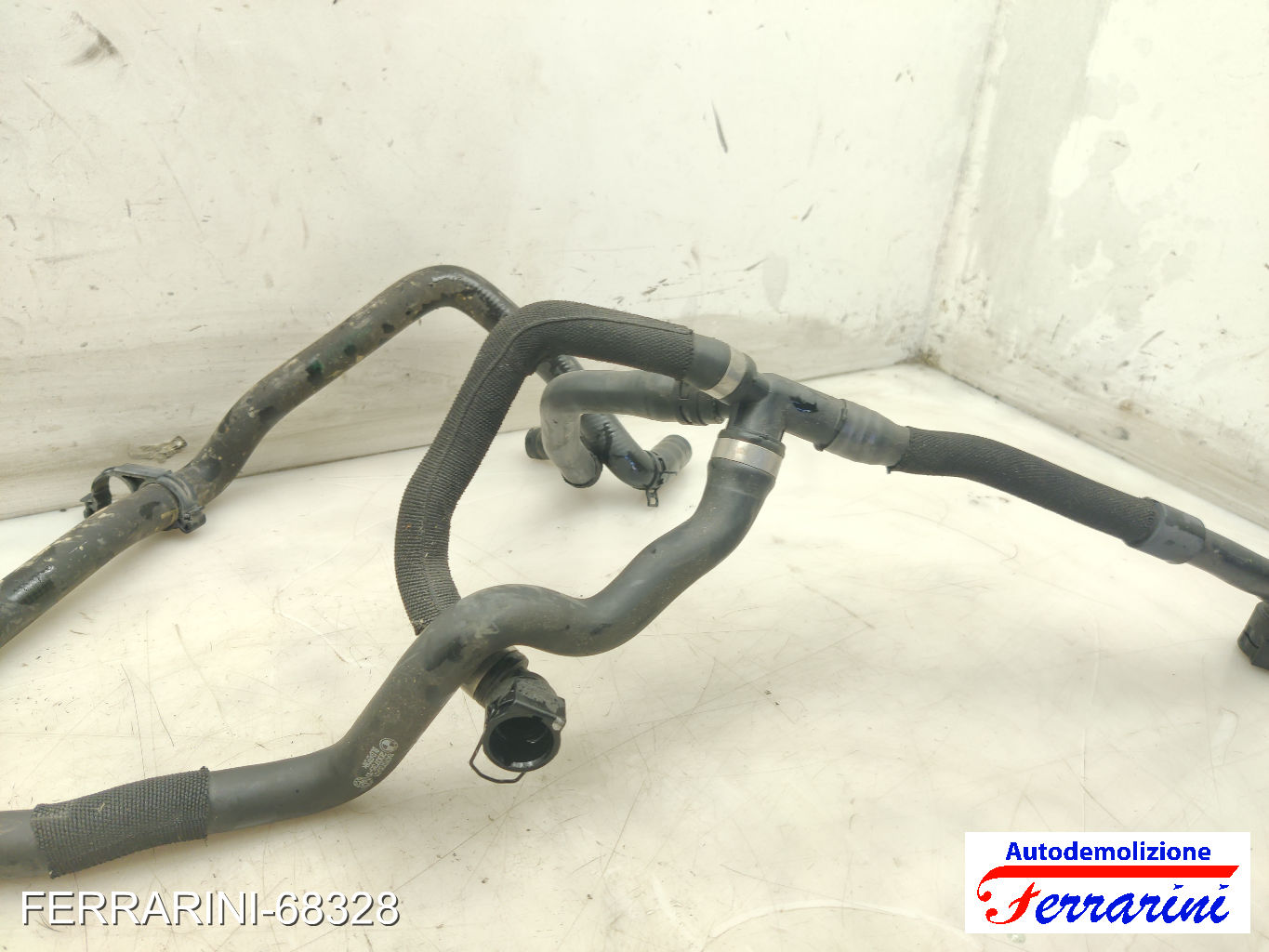 tubo acqua motore B47C20A BMW X1 F48 SDRIVE 18D 2015-2023 17128519877 9