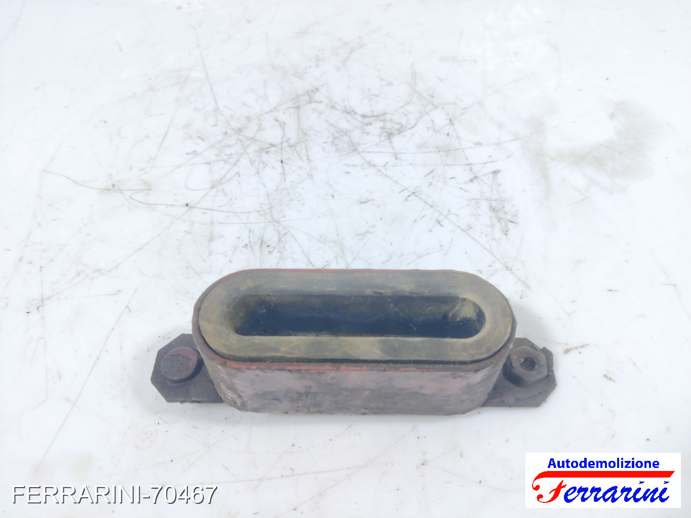 supporto radiatore IVECO DAILY 1 35-8 1978-1989