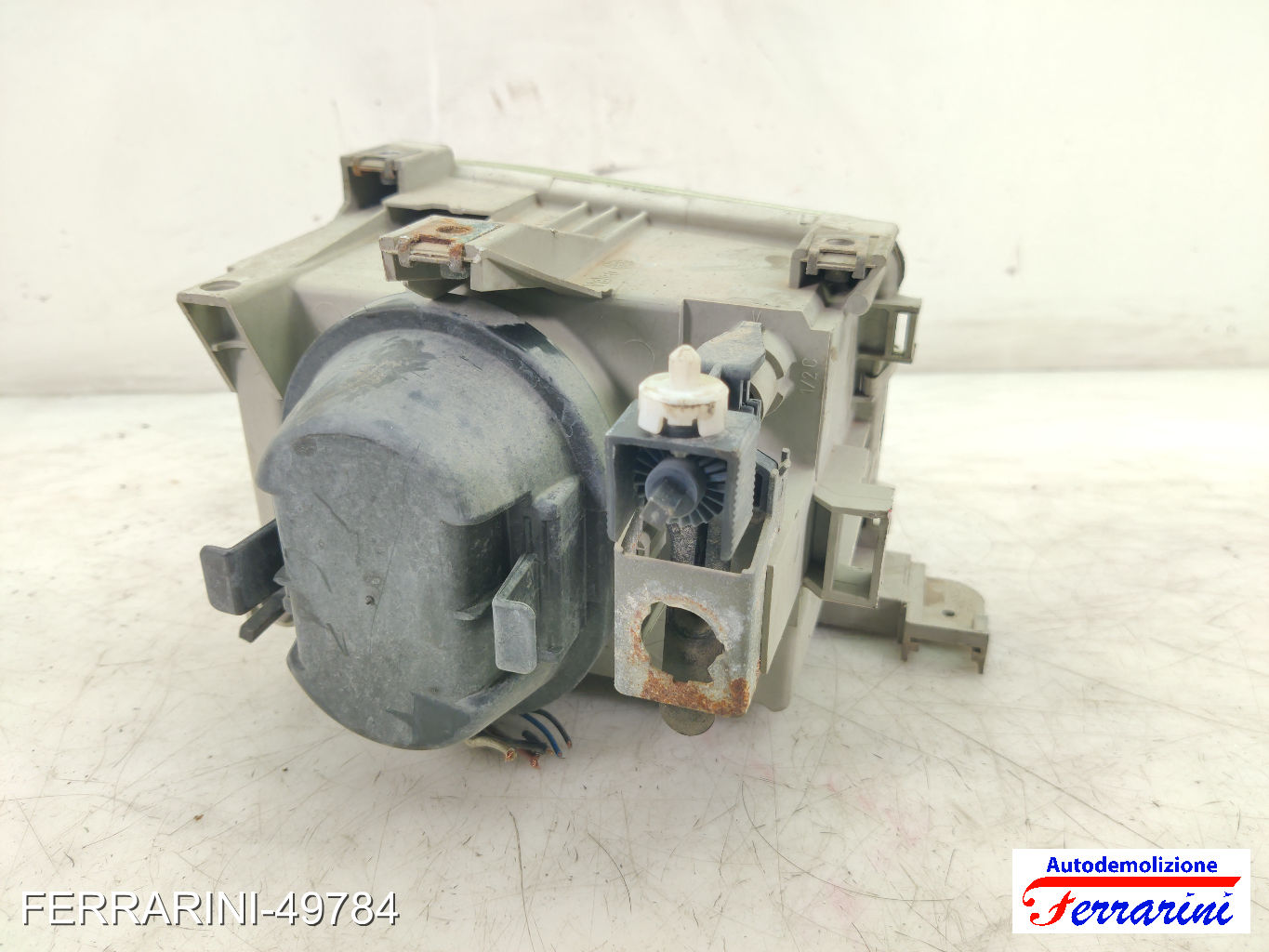Faro Anteriore RENAULT CLIO 1 5/357, B/C57 1991-1998 destro, dx 7701042150