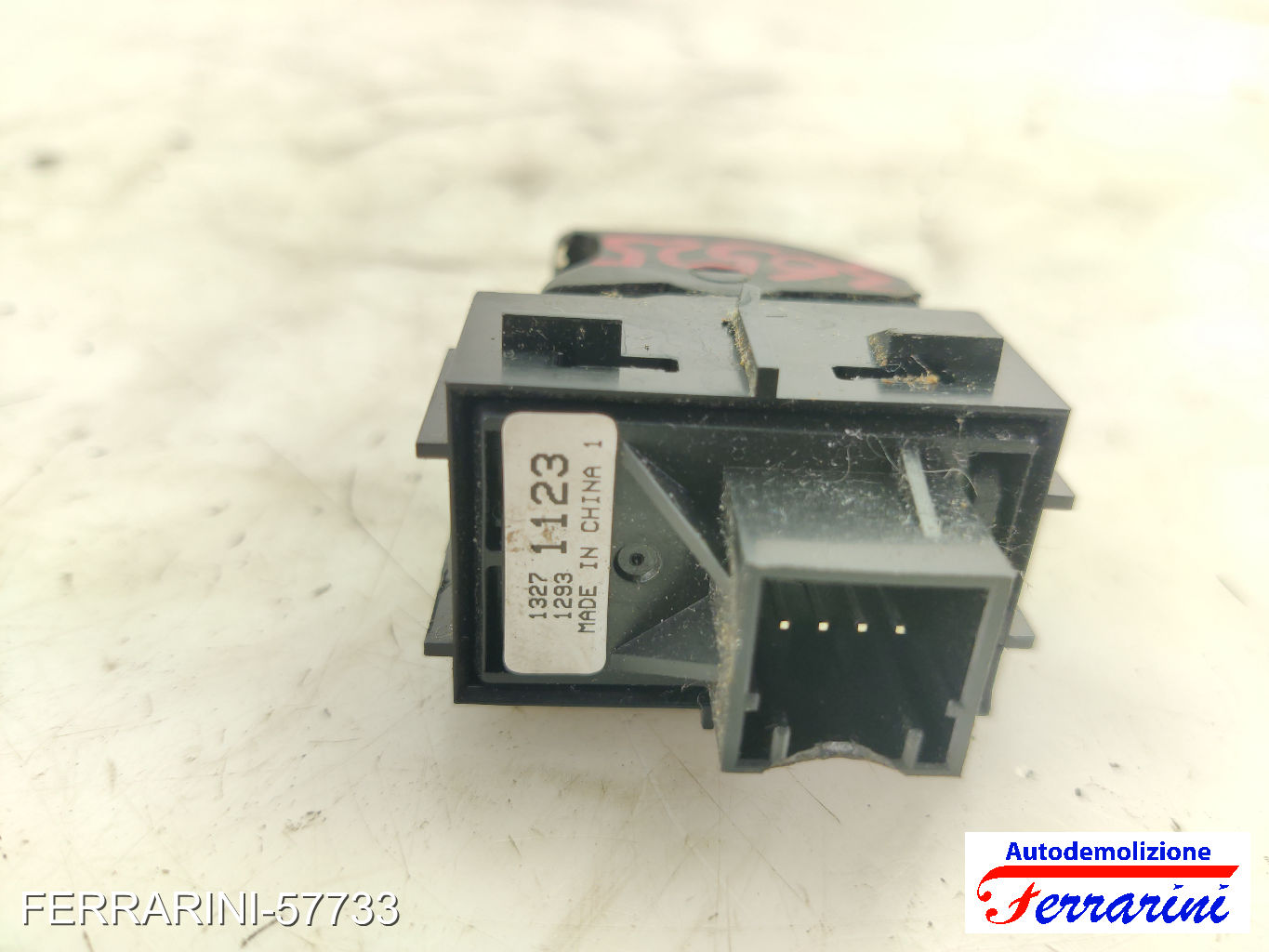 Interruttore Tasto Freno A Mano OPEL MERIVA B S10 2011-2017 13271123, 1327