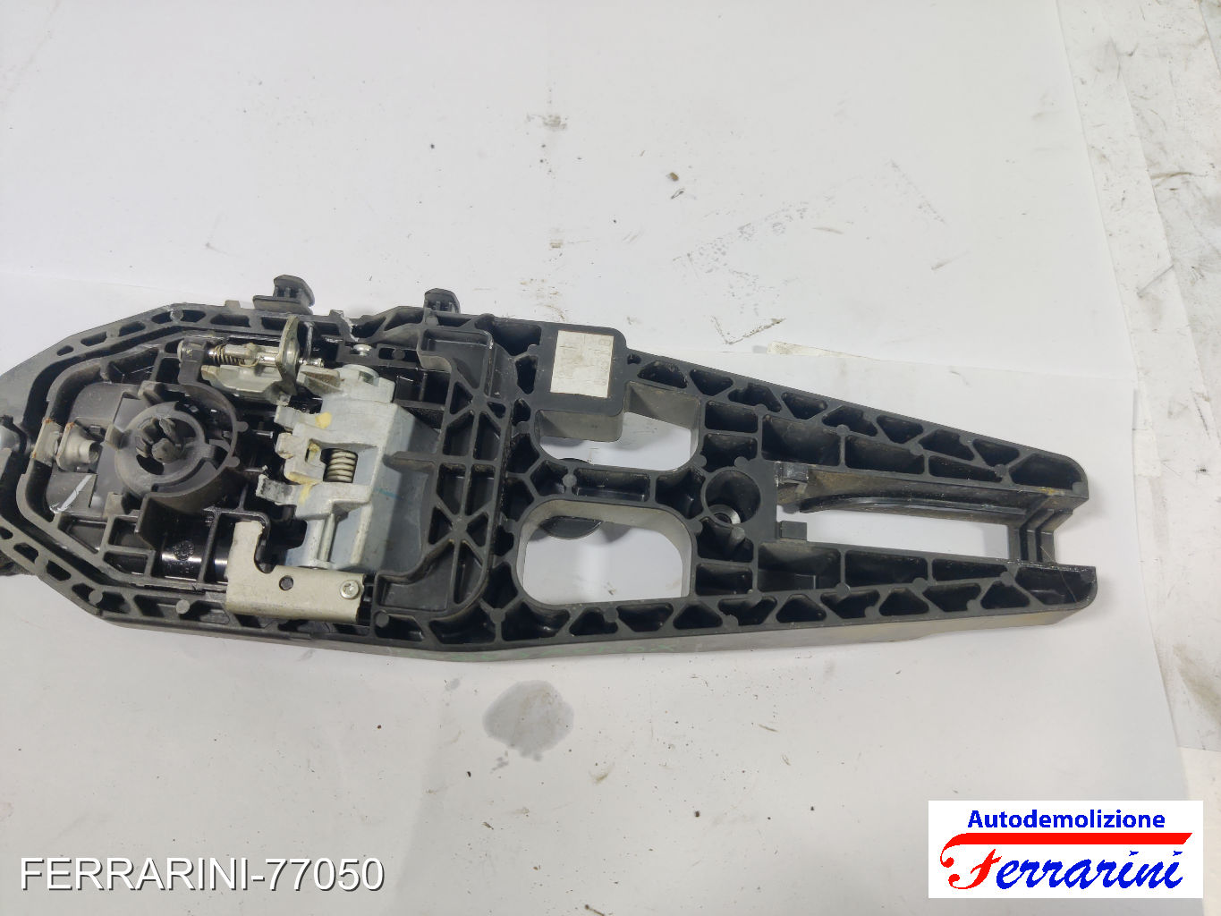 Supporto Maniglia Esterna FORD EDGE 2015-2018 destro, dx, frontale, anteriore