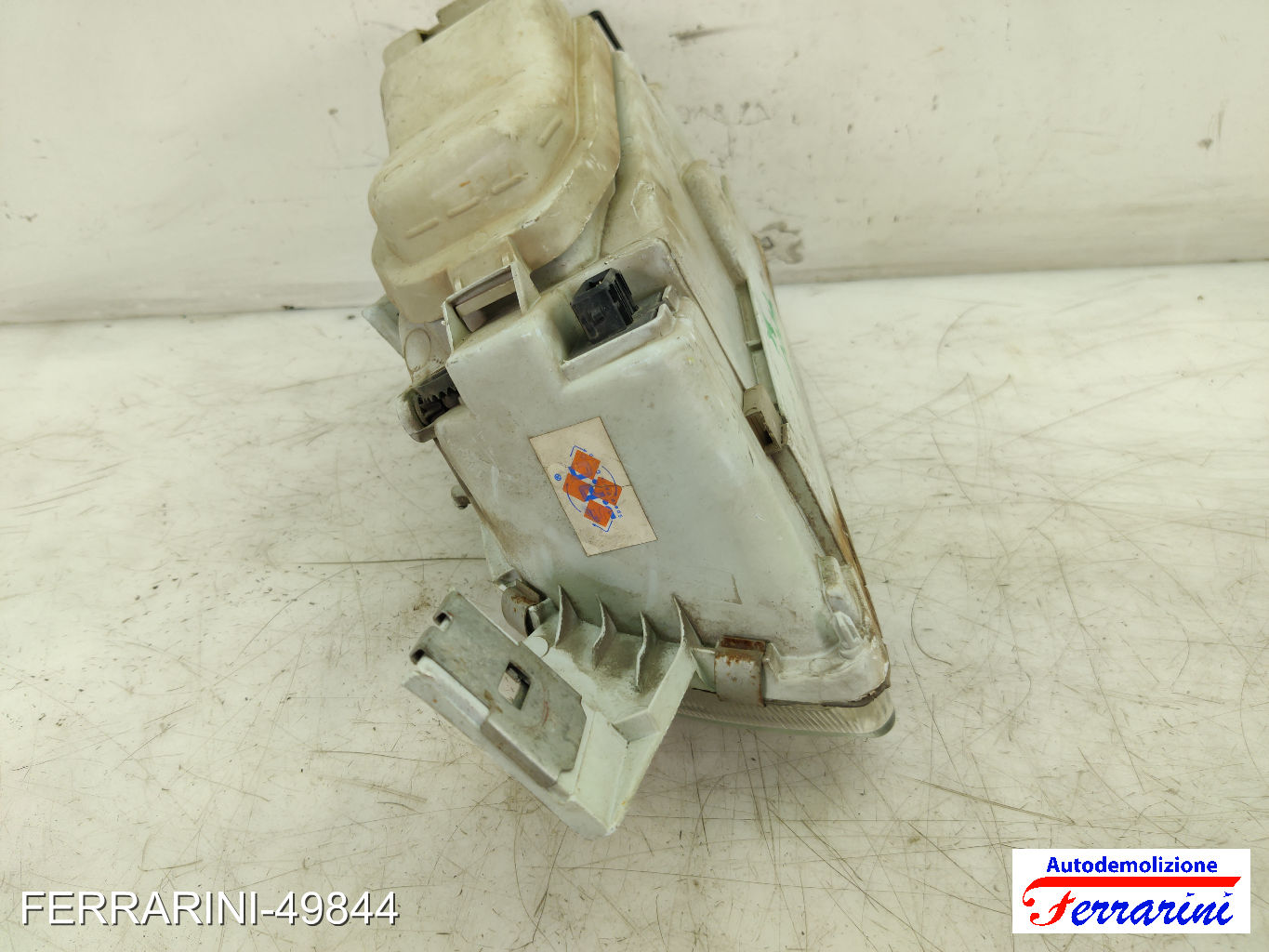 Faro Anteriore FIAT PUNTO 176 1993-1999 destro, dx 46402649, 46481413, 46433209