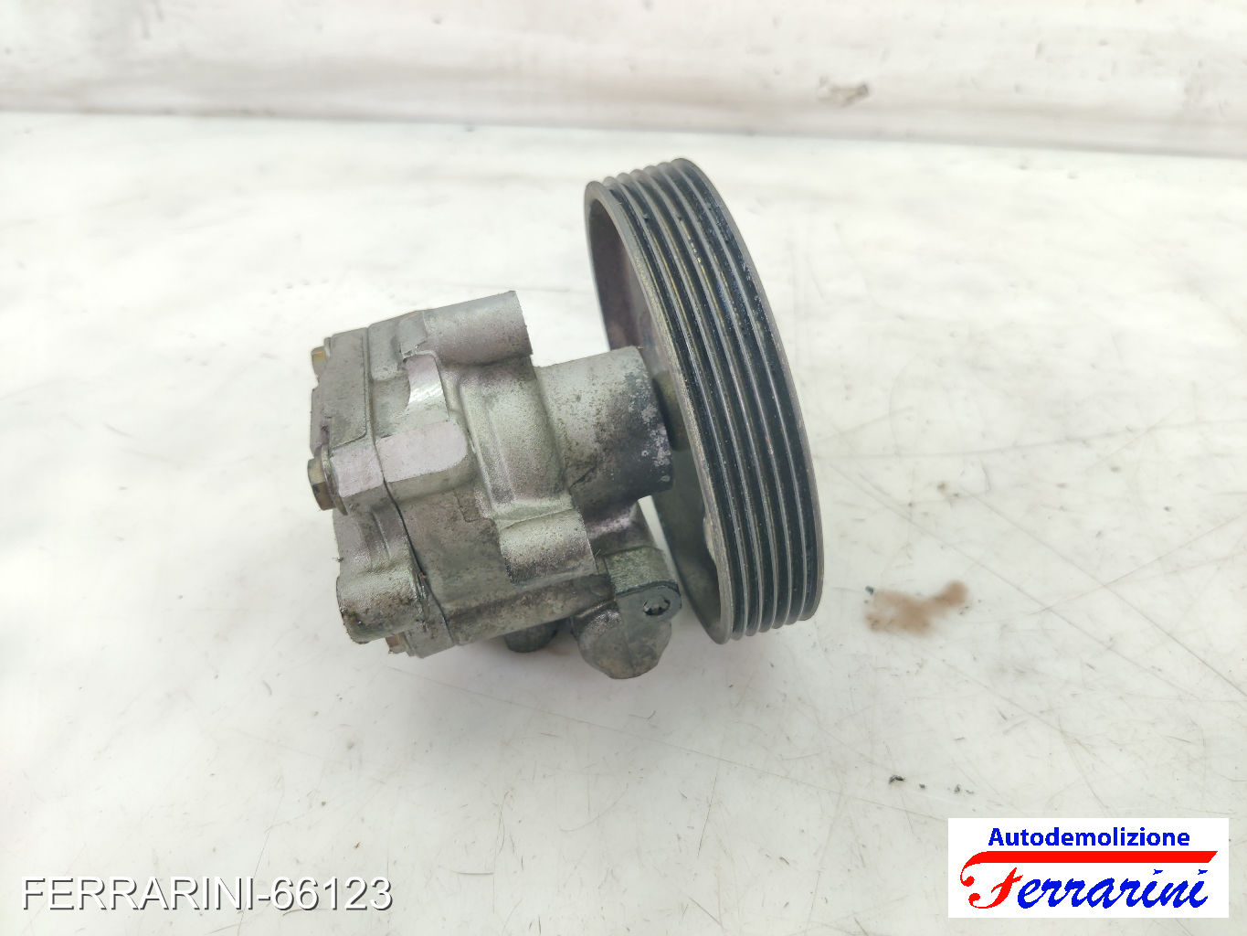 Pompa Servosterzo FORD FIESTA 5 JD, JH 1.4 TDCI 2001-2008 1416165, 1357616
