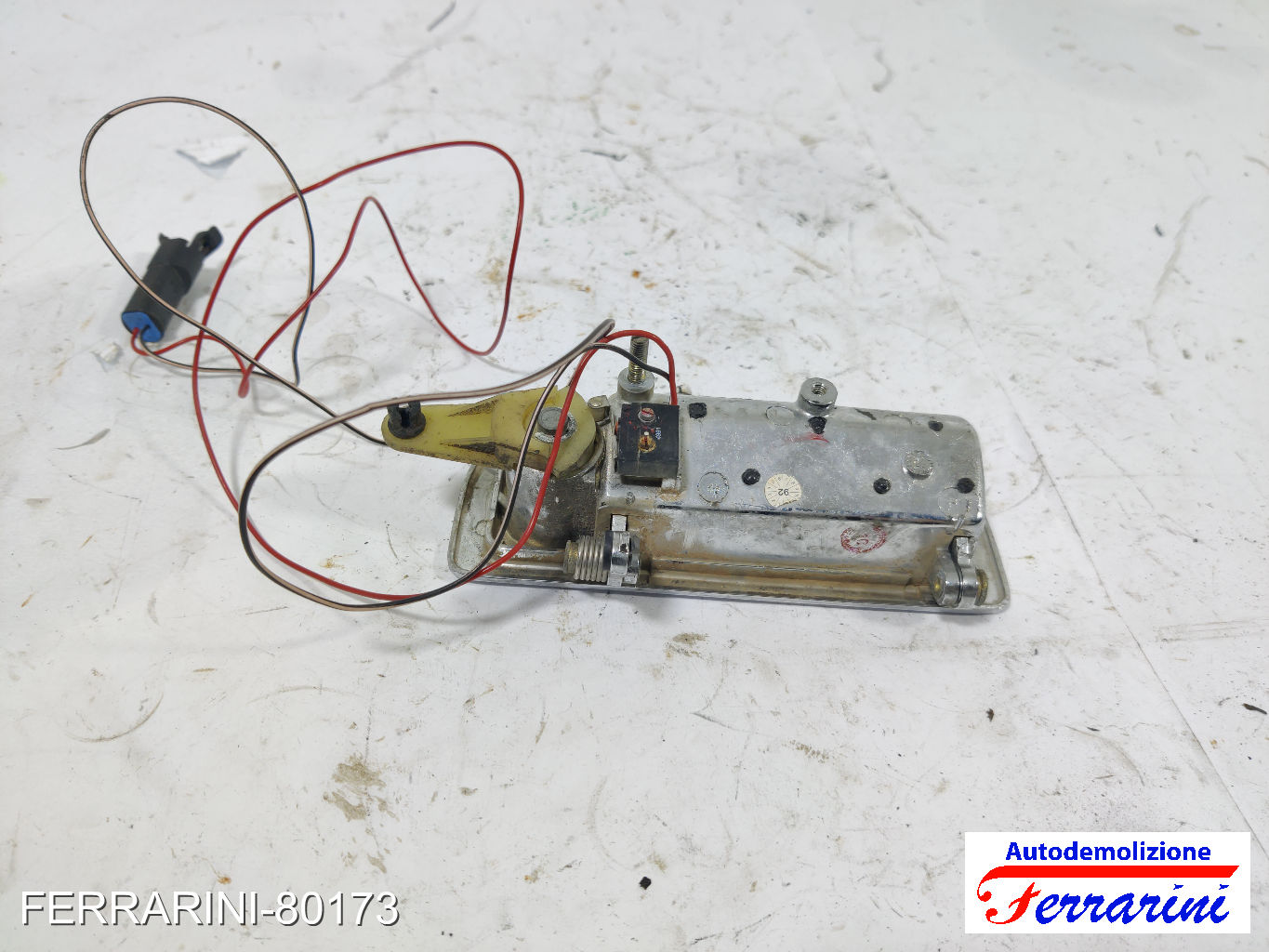 Maniglia Portellone Posteriore MITSUBISHI L200/TRITON KJ, KK, KL 2014-2023