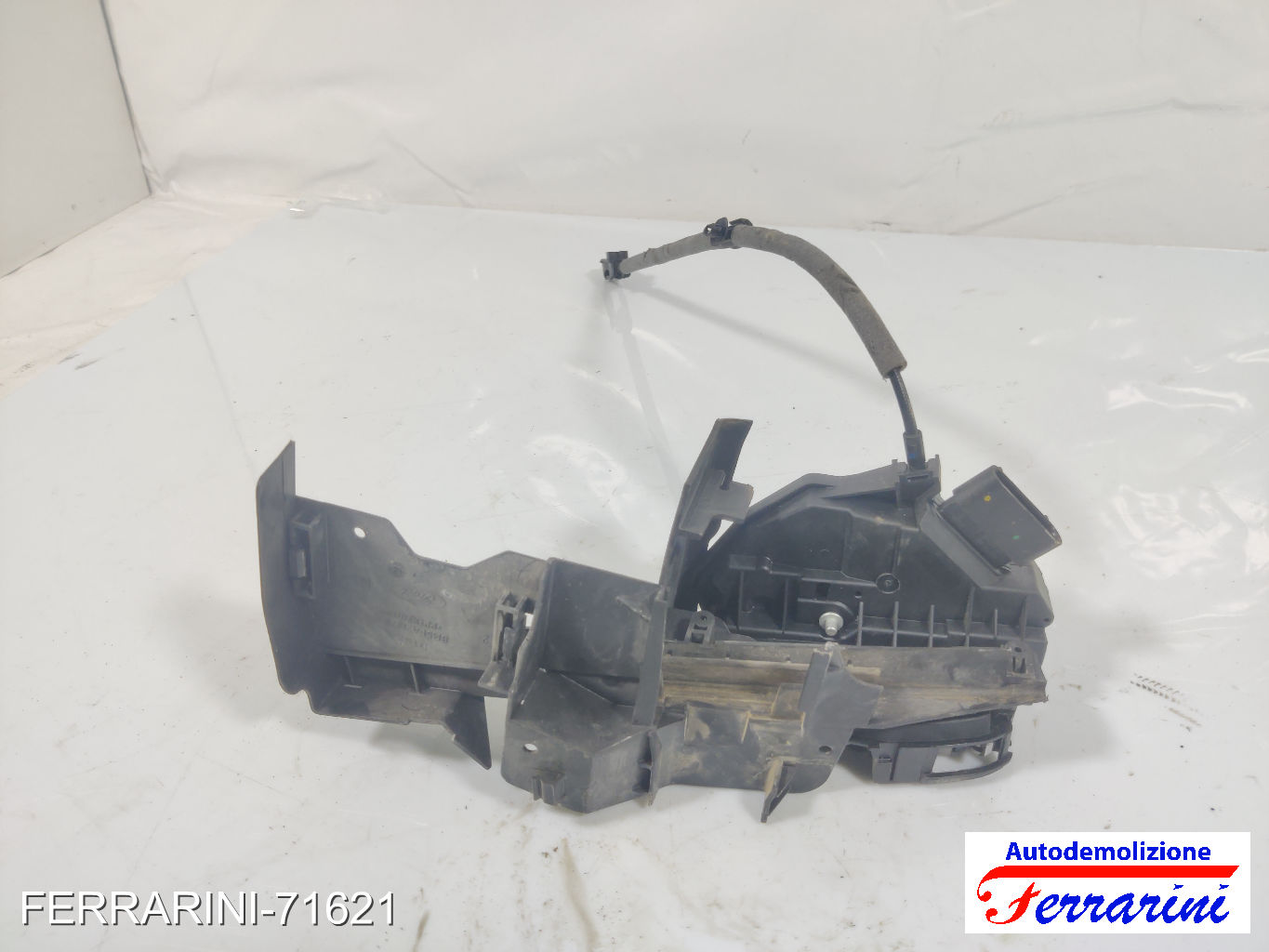 Serratura Porta FORD FOCUS 3 TURNIER 2010-2023 destro, dx, frontale, anteriore