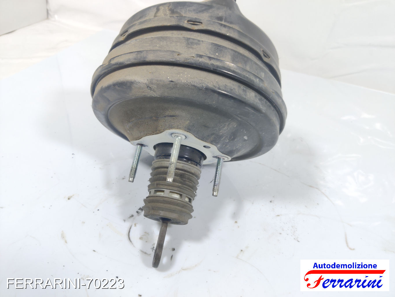 Servofreno PEUGEOT 106 2 1A, 1C 1.1I 1996-2004 4535F8, 4535F7, EG08U 8