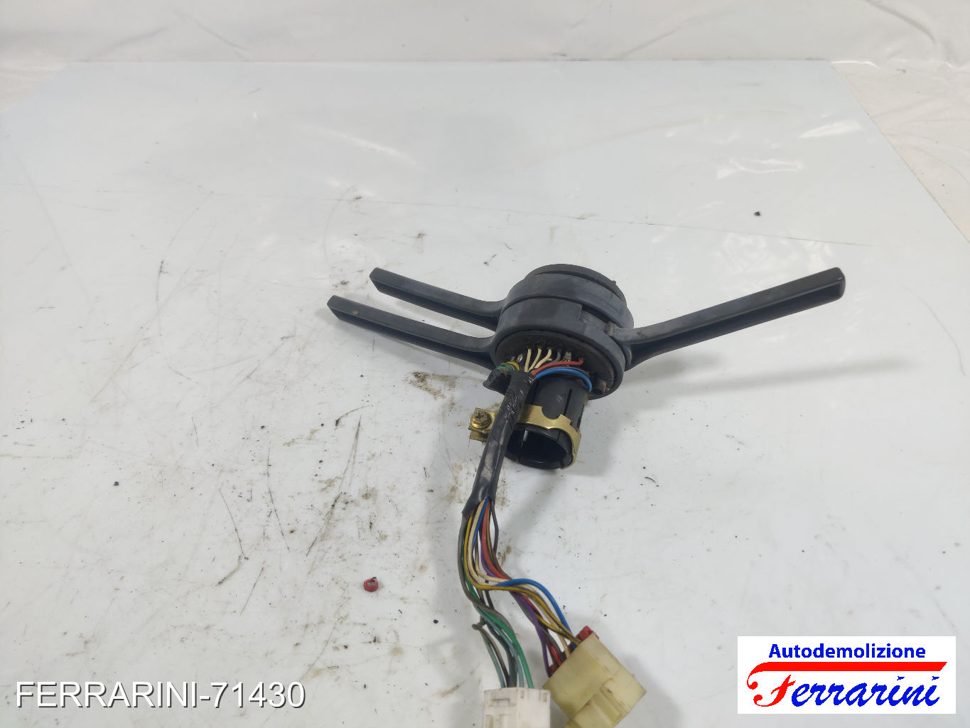 Devioluci FIAT PANDA 141 1992-1996 716662080, 181117880, 182904480