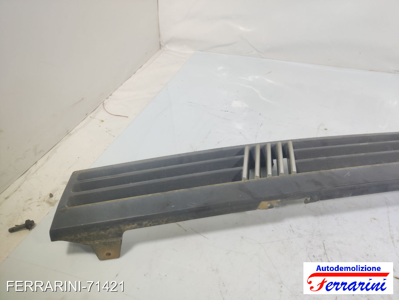 Griglia Anteriore FIAT PANDA 141 1992-1996 720633080, 7710208