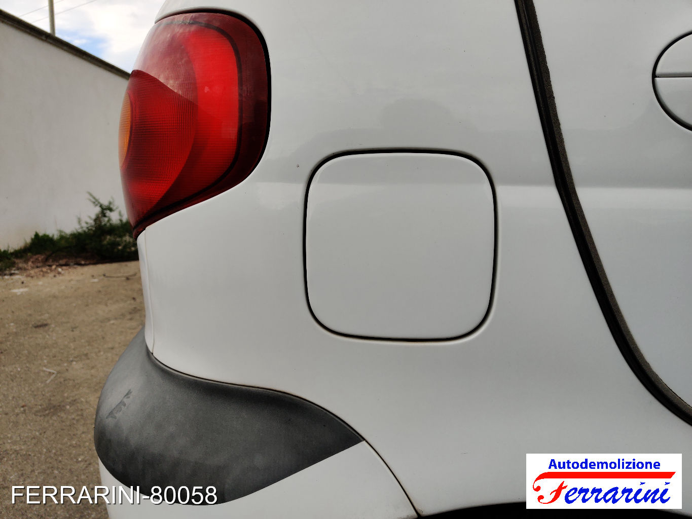Sportellino Carburante