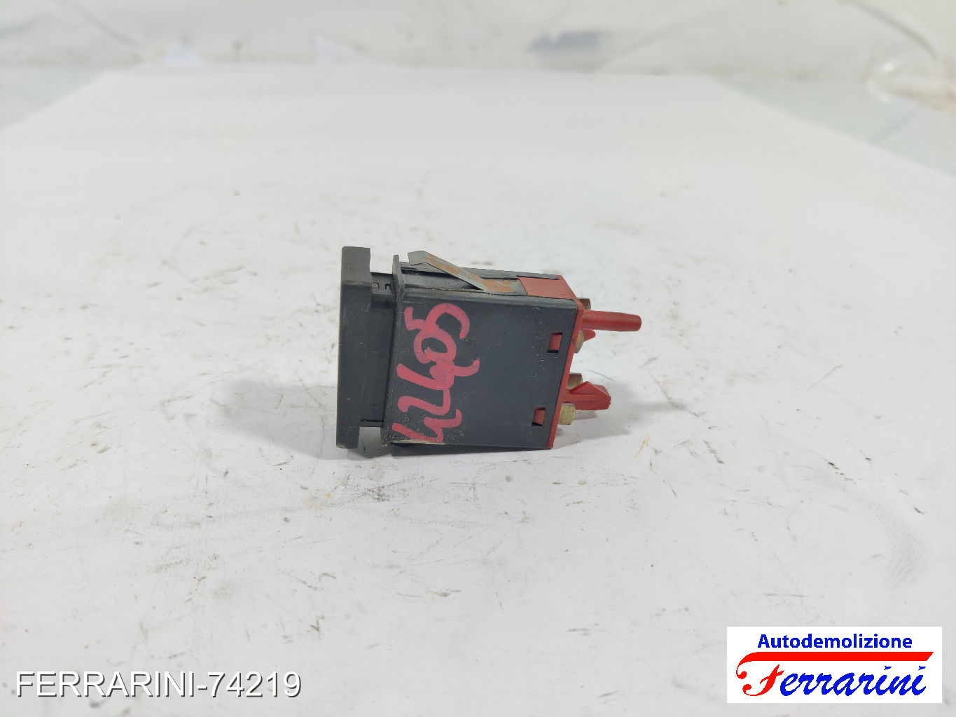 Pulsante ESP VW PASSAT VARIANT 3B6 2000-2005 3B0927134A