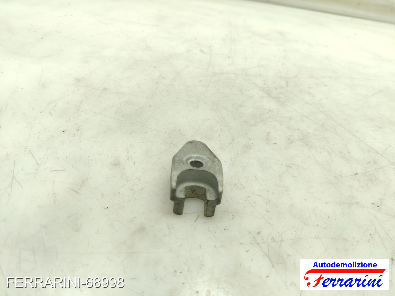 staffa fermo supporto iniettore CFW VW POLO 6C1, 6R1 1.2 TDI 2009-2023 03P130216 6