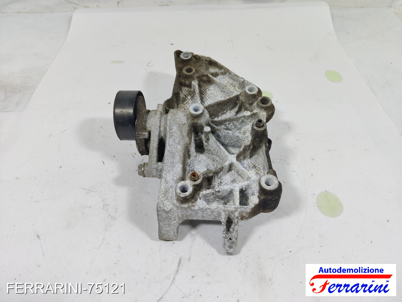Supporto alternatore compressore HF01 CITROEN C3 2 SC 1.1I 2009-2013 5706J2