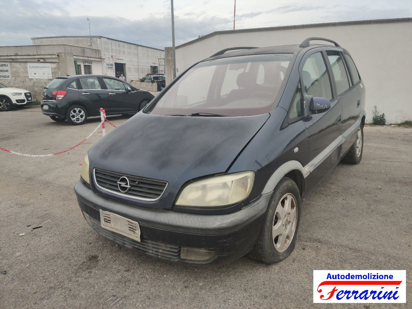 Opel Zafira A 13