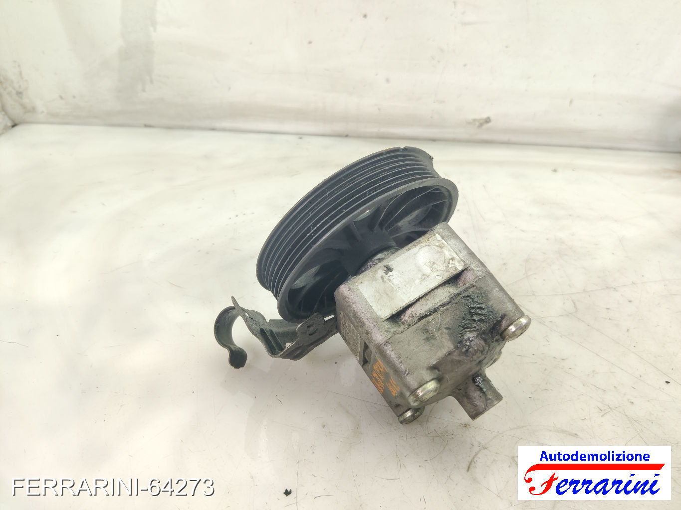 Pompa Servosterzo VOLVO XC90 1 275 D5 AWD 2002-2006 8683966, 7617955117, 8602733 11