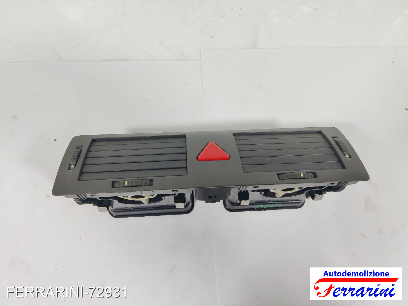 Bocchetta Areazione SKODA FABIA 1 COMBI 6Y5 2000-2007 anteriore 7