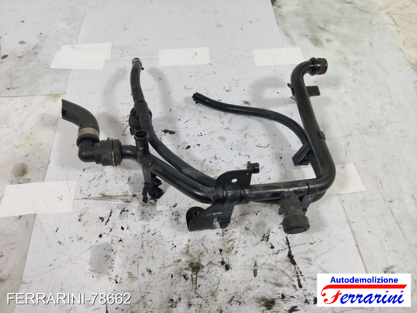 tubo acqua motore AVB VW PASSAT VARIANT 3B6 1.9 TDI 2000-2005 3B0121324