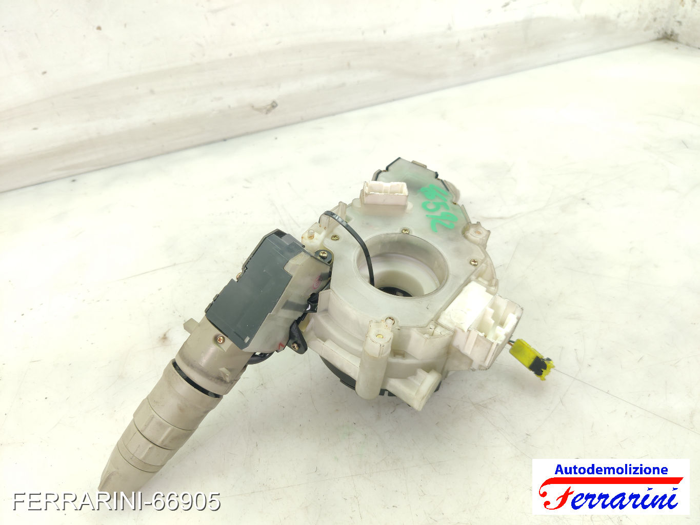 Devioluci NISSAN MICRA 3 K12 2003-2010 25560AX622