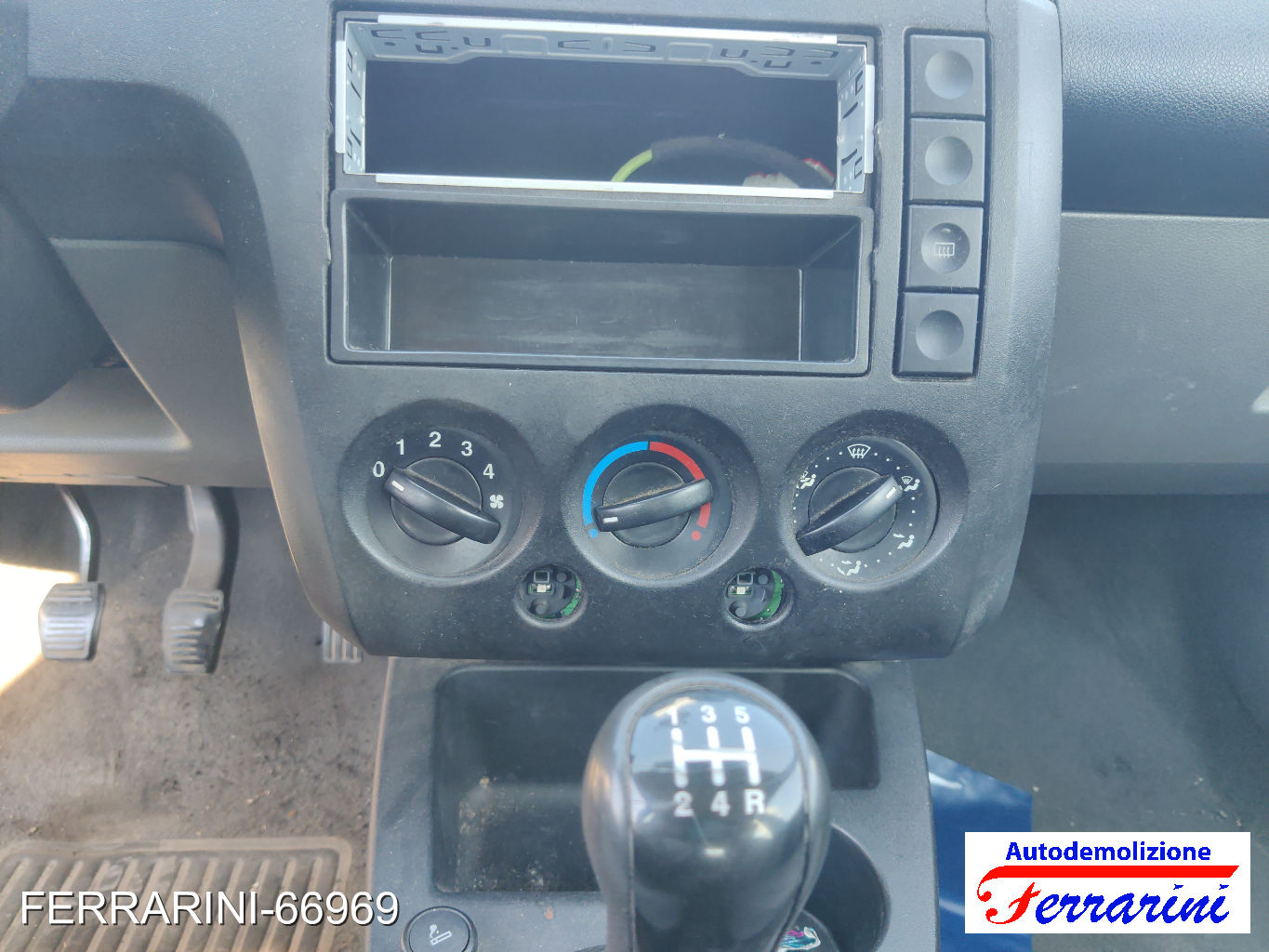 Ford Fiesta 5 28