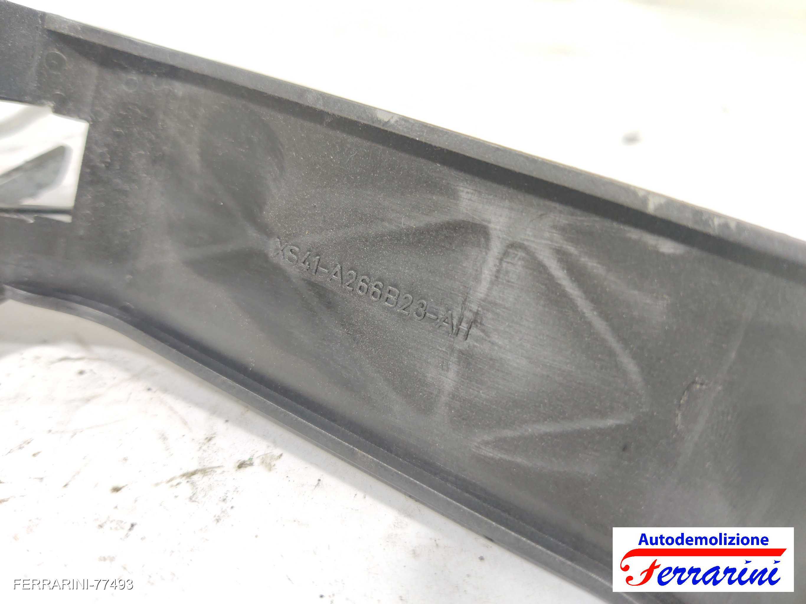 Supporto Maniglia Esterna FORD FOCUS SW DNW 1999-2004 sinistro, sx, posteriore