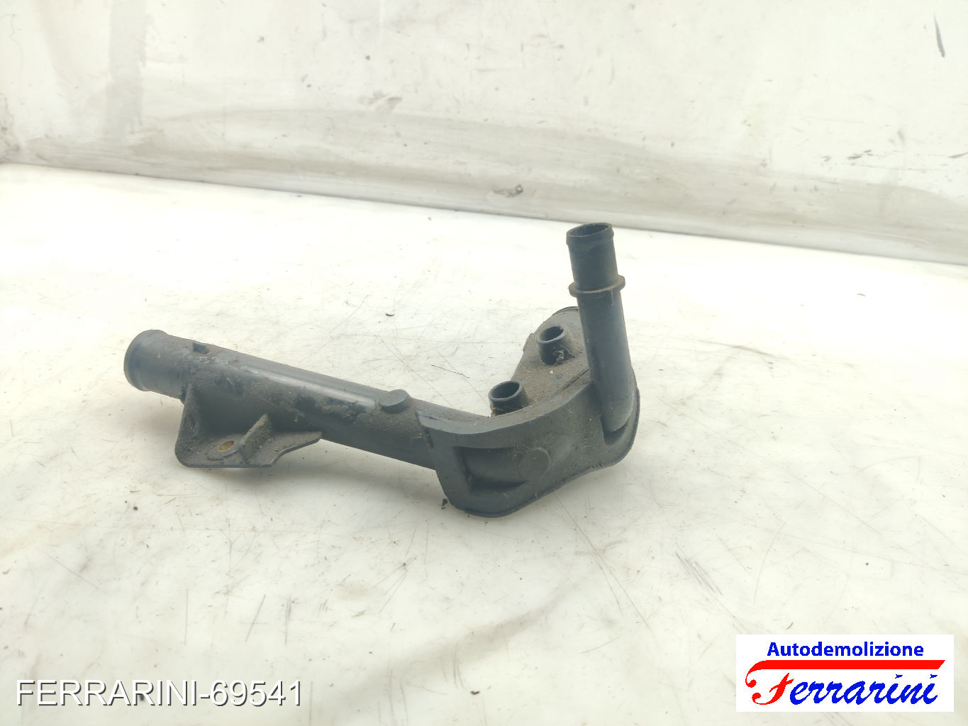 raccordo tubo acqua motore k9k RENAULT MEGANE 2 KM 1.5 DCI 2003-2009 8200552604